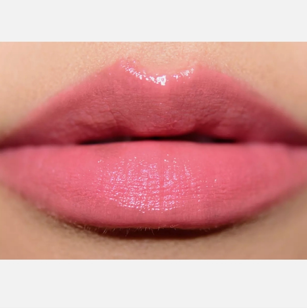 Rare-MAC Lustre Flamingo lipstick